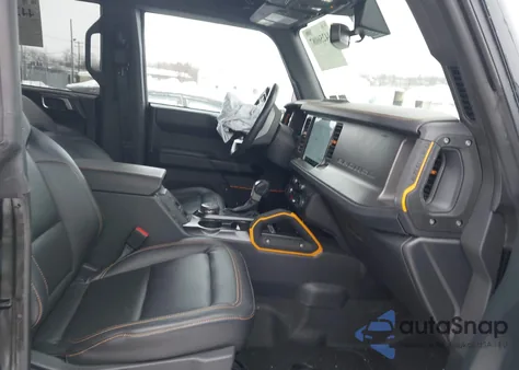 2024 Ford Bronco Badlands z USA, uszkodzony, nr VIN 1FMEE9BP5RLA64225